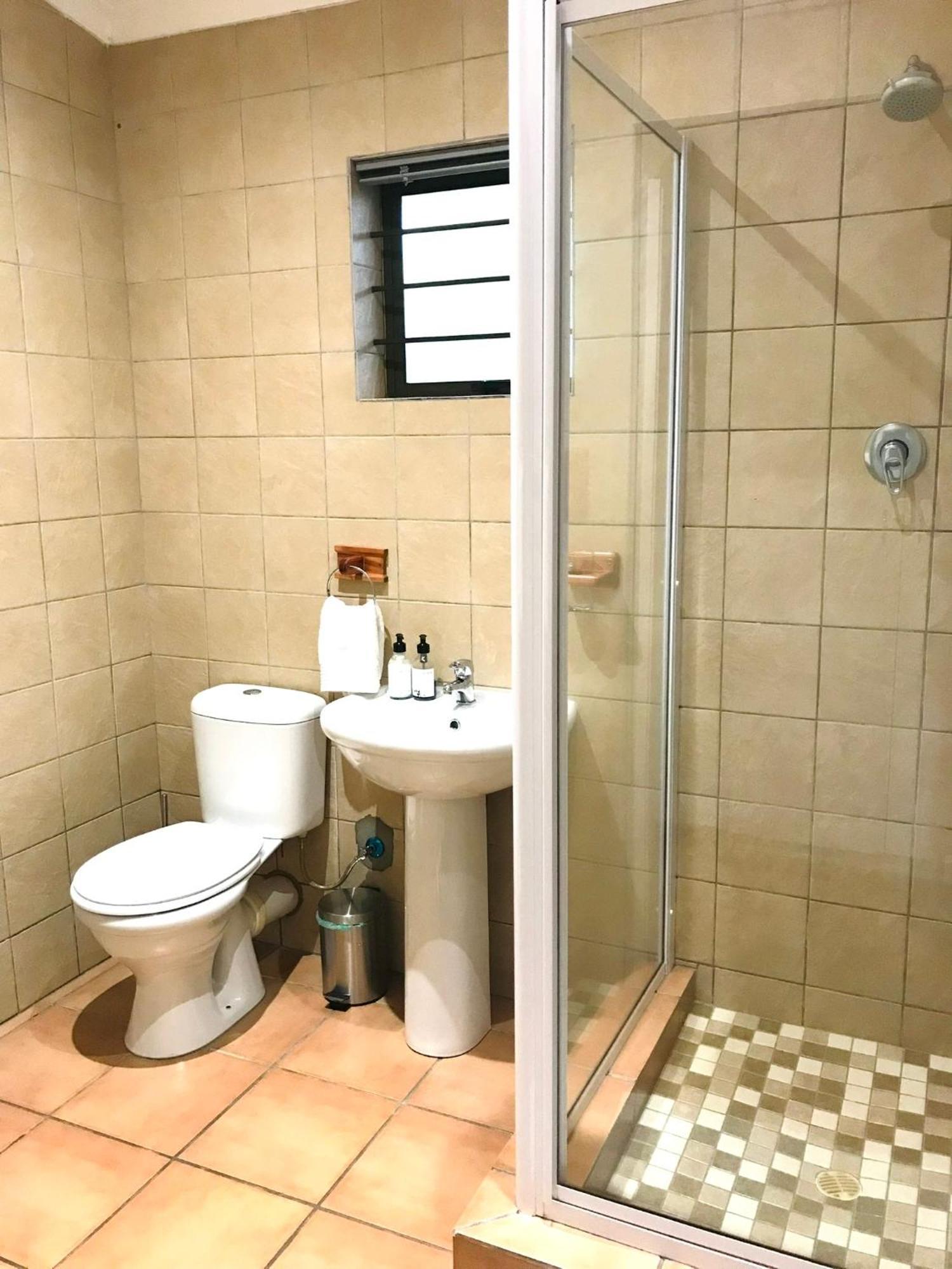 10Vdw Self Catering Apartments Durbanville Dış mekan fotoğraf