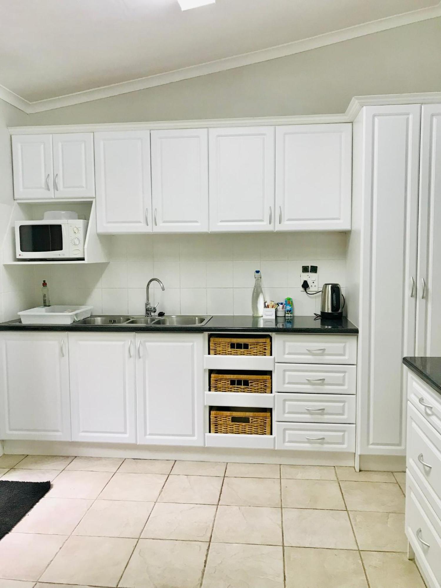 10Vdw Self Catering Apartments Durbanville Dış mekan fotoğraf